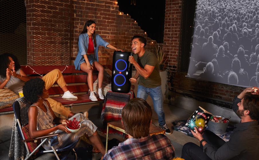 JBL Partybox 310 Des lumières dans la nuit - Image