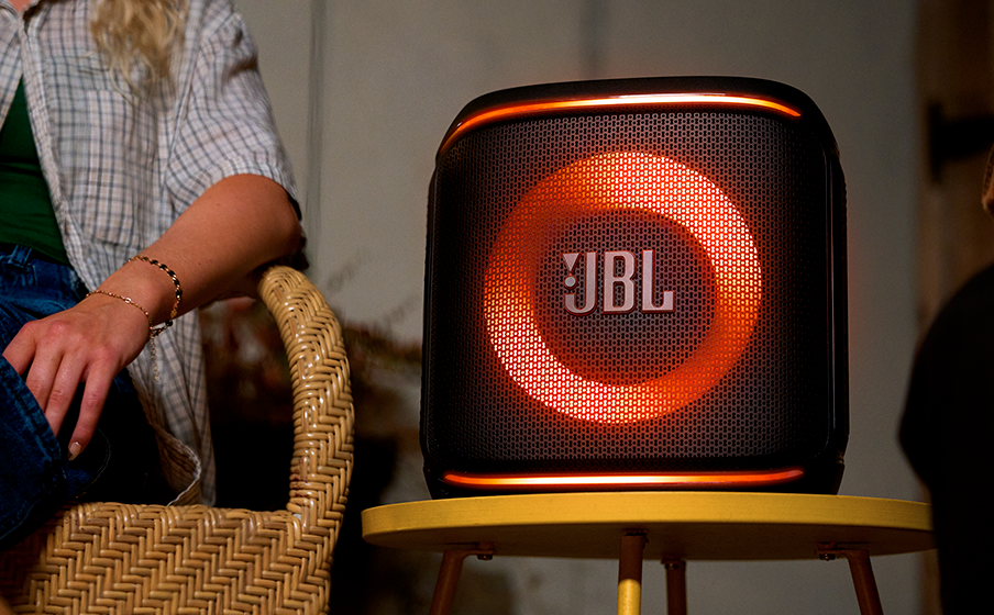 JBL Partybox Encore Essential - Coolblue - Voor 23.59u, morgen in huis
